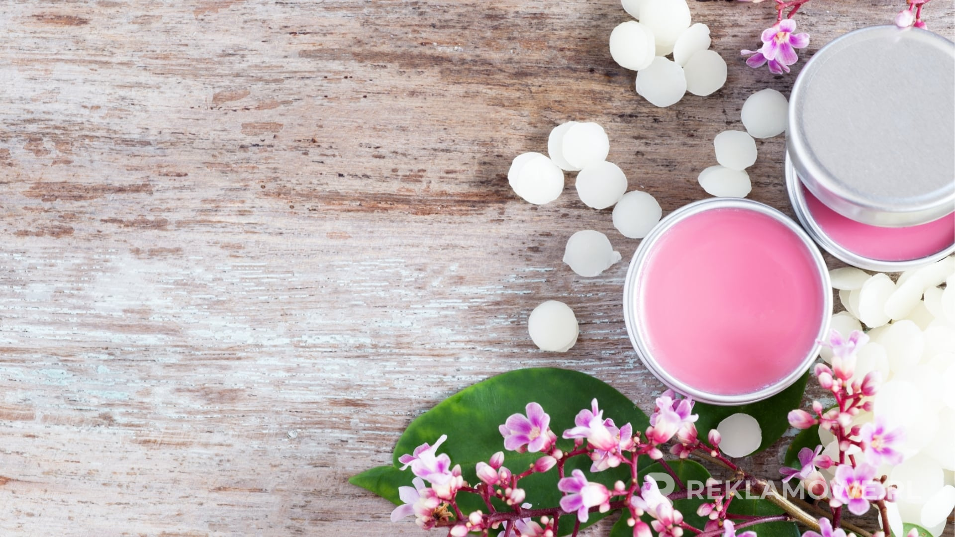 Innowacyjne wykorzystanie balsamów reklamowych w marketingu Balsam reklamowy używany w kampanii marketingowej