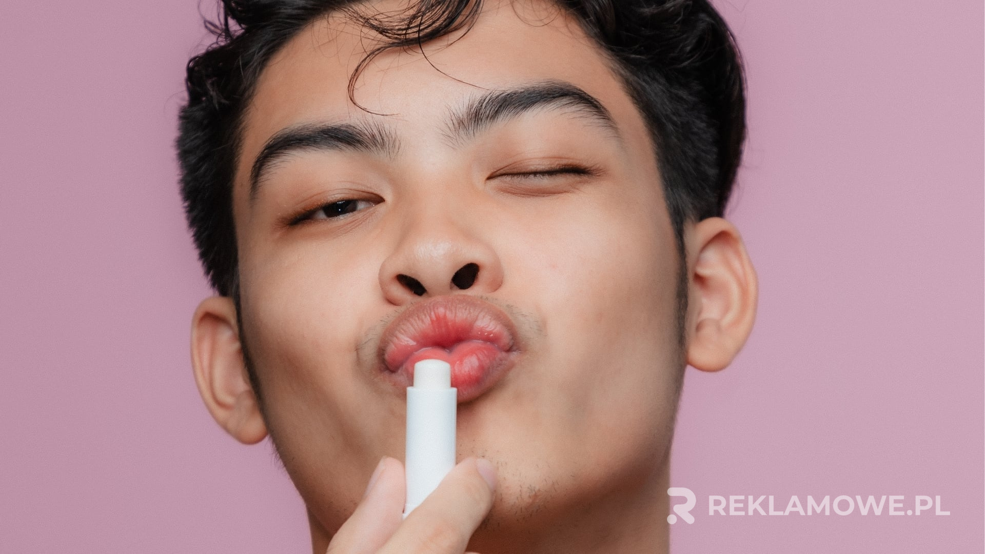 Etyczne aspekty stosowania balsamów reklamowych